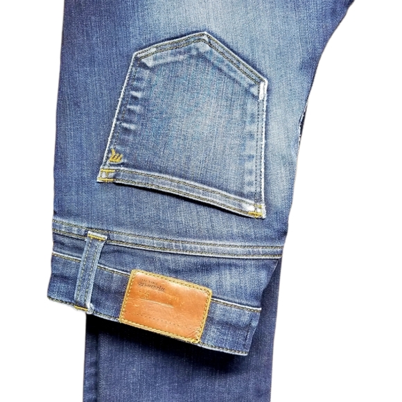 Madewell Denim - Madewell Skinny Skinny Jeans Size 26 Like New